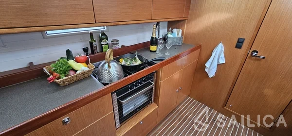 Bavaria 46 Cruiser - Yacht Charter Sailica