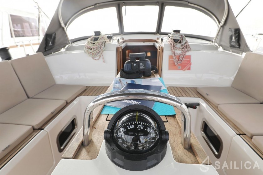Bavaria 46 Cruiser - Yacht Charter Sailica