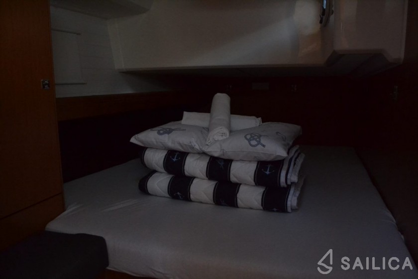 Bavaria 46 Cruiser - Yacht Charter Sailica