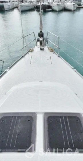 Bavaria 46 Cruiser - Yacht Charter Sailica