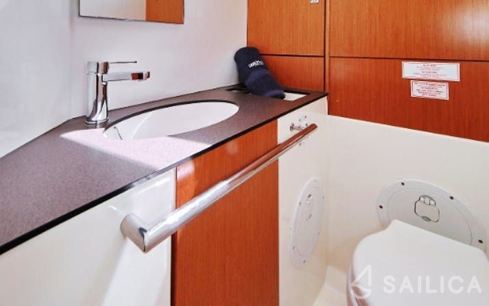 Bavaria 46 Cruiser - Yacht Charter Sailica