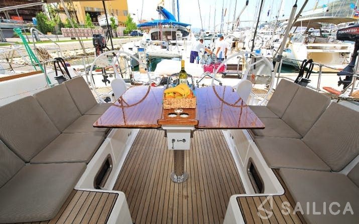Bavaria 46 Cruiser - Yacht Charter Sailica