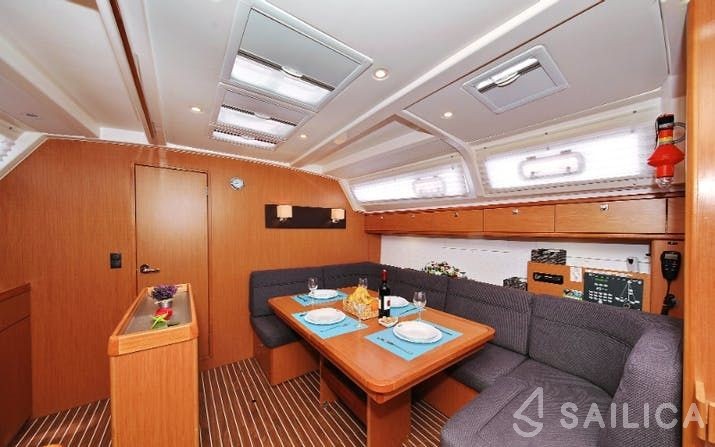 Bavaria 46 Cruiser - Yacht Charter Sailica