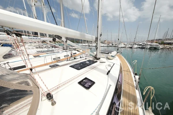 Bavaria 46 Cruiser - Yacht Charter Sailica