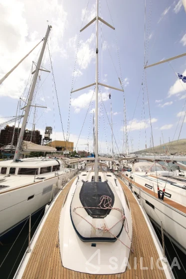 Bavaria 46 Cruiser - Yacht Charter Sailica