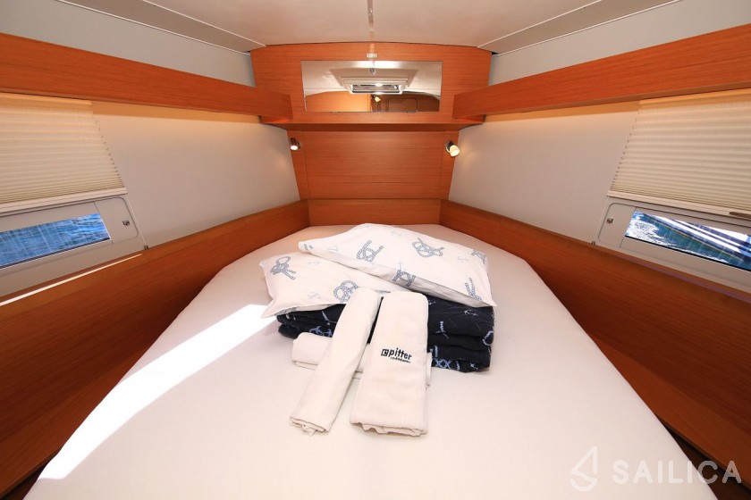 Dufour 430 - Yacht Charter Sailica