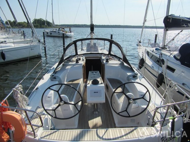 Bavaria Cruiser 34 - Yacht Charter Sailica
