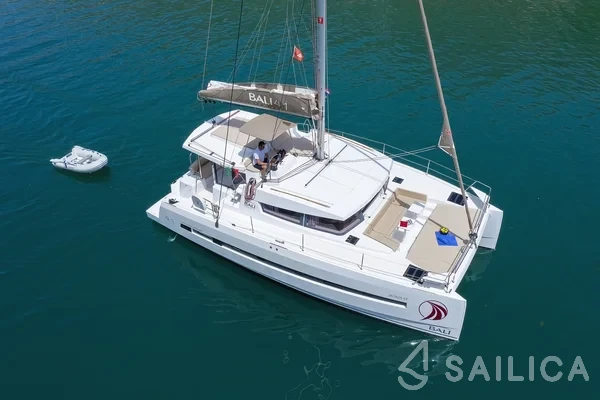 Bali 4.1 - Yacht Charter Sailica