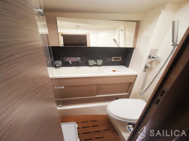 Hanse 548 - Yacht Charter Sailica