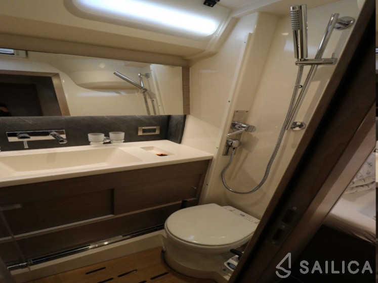 Hanse 548 - Yacht Charter Sailica