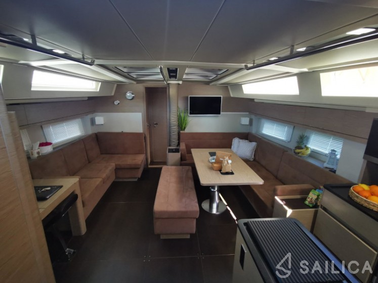 Hanse 548 - Yacht Charter Sailica