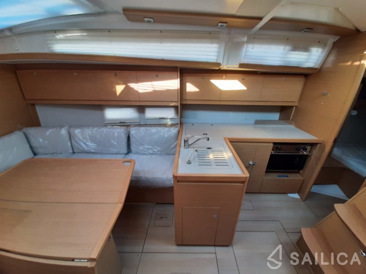 Dufour 390 - Yacht Charter Sailica
