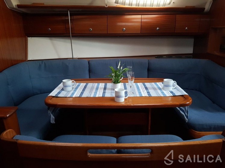Bavaria 41 Cruiser - Yacht Charter Sailica