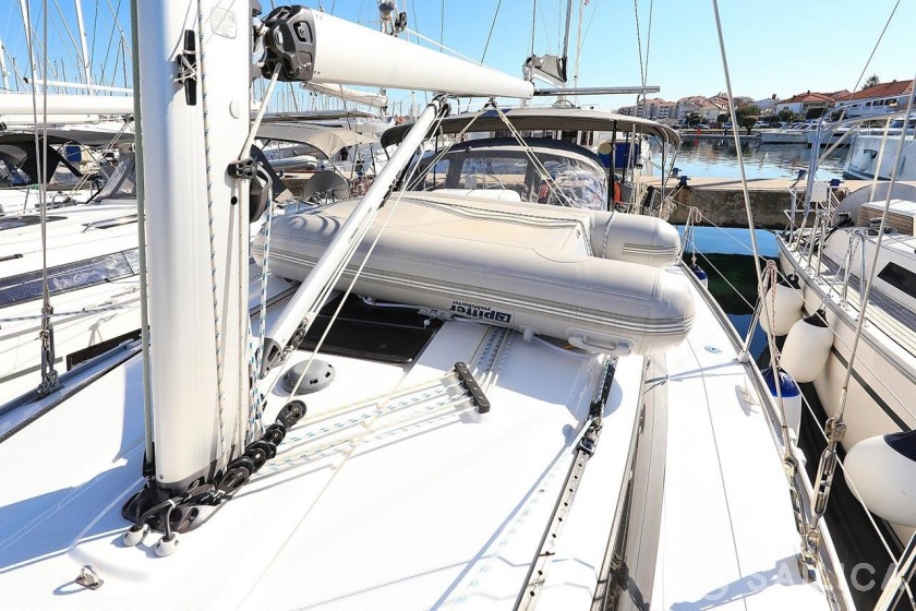 Bavaria 37 Cruiser - Yacht Charter Sailica