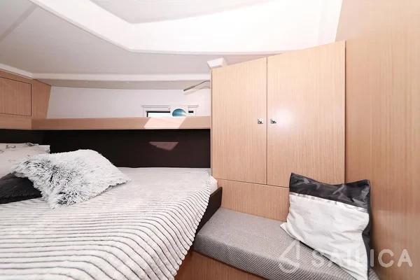 Bavaria 37 Cruiser - Yacht Charter Sailica