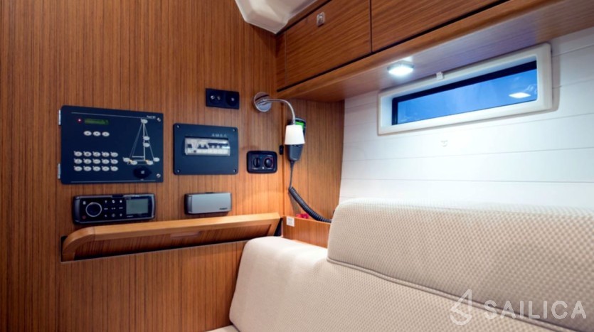 Bavaria 37 Cruiser - Yacht Charter Sailica