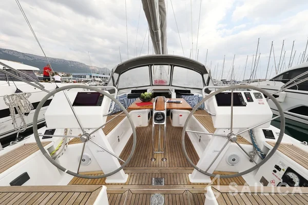 Hanse 455 - Yacht Charter Sailica
