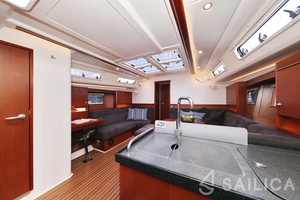 Hanse 455 - Yacht Charter Sailica
