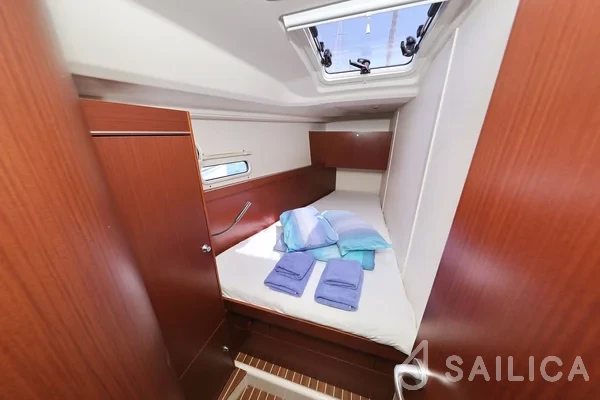 Hanse 455 - Yacht Charter Sailica