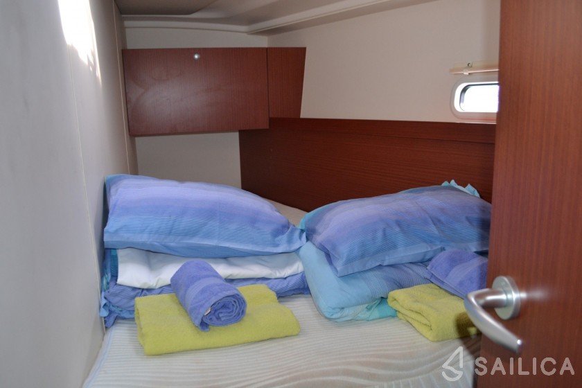 Hanse 455 - Yacht Charter Sailica