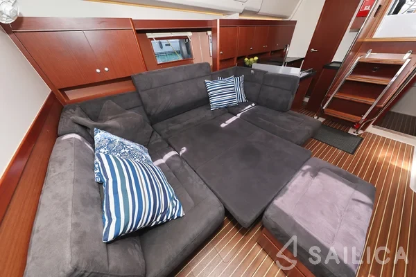 Hanse 455 - Yacht Charter Sailica