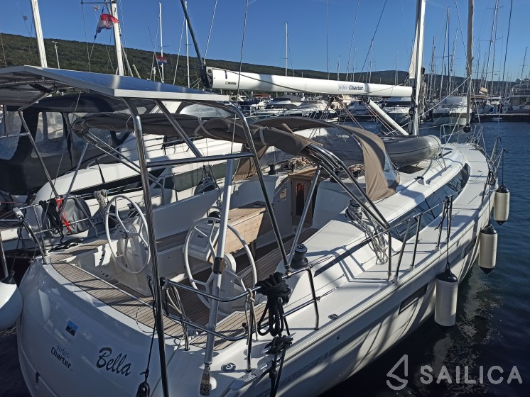 Bavaria 41 Cruiser - Yacht Charter Sailica