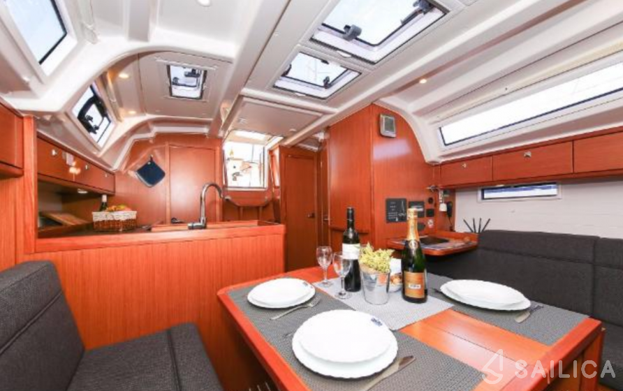 Bavaria 37 Cruiser - Yacht Charter Sailica