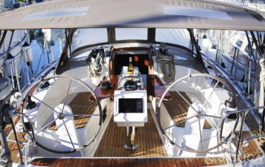 Bavaria 37 Cruiser - Yacht Charter Sailica