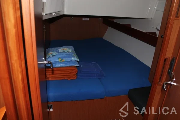 Bavaria 45 Cruiser - Yacht Charter Sailica