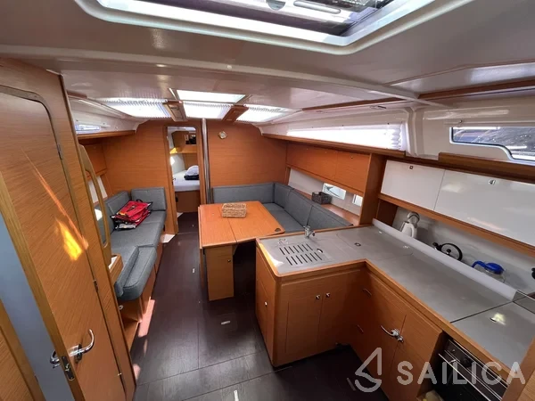 Dufour 390 - Yacht Charter Sailica