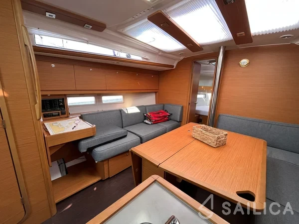Dufour 390 - Yacht Charter Sailica