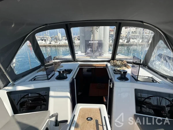 Dufour 390 - Yacht Charter Sailica
