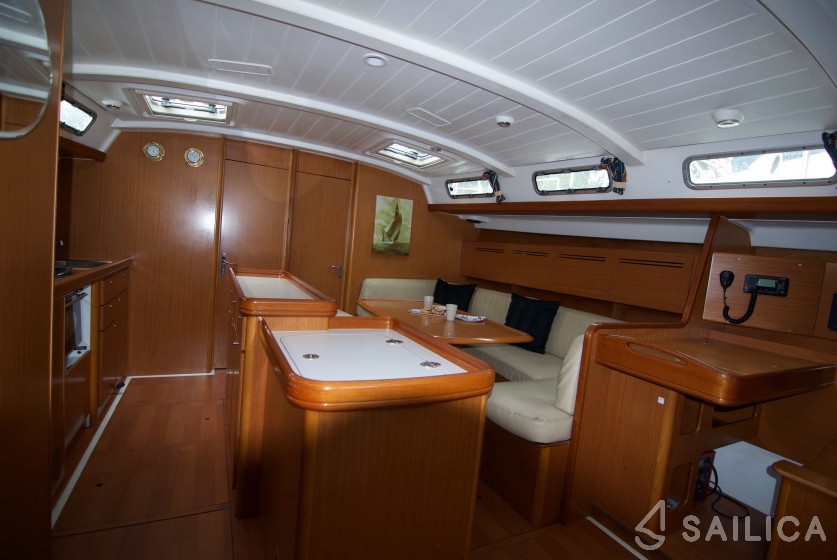 Cyclades 50.5 - Yacht Charter Sailica