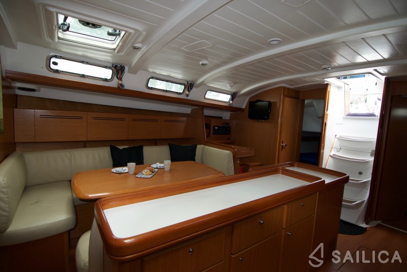 Cyclades 50.5 - Yacht Charter Sailica