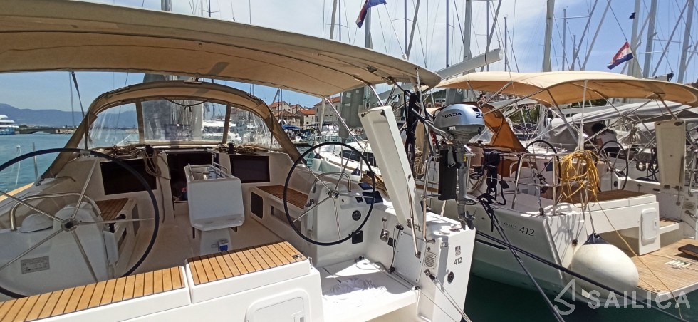 Dufour 412 GL - Yacht Charter Sailica