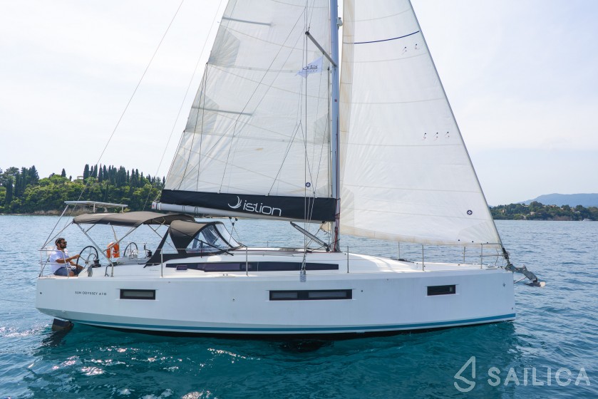 Sun Odyssey 410 - Yacht Charter Sailica