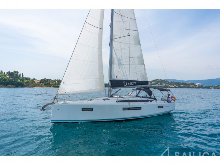 Sun Odyssey 410 - Yacht Charter Sailica