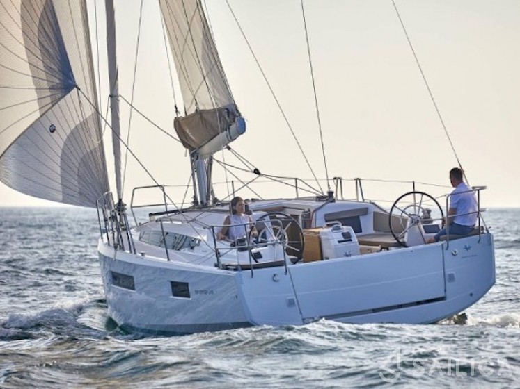 Sun Odyssey 410 - Yacht Charter Sailica