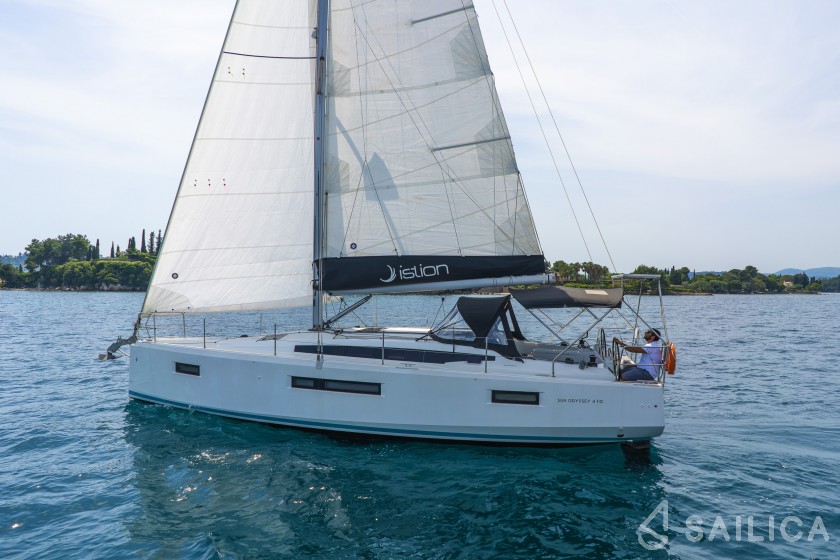 Sun Odyssey 410 - Yacht Charter Sailica
