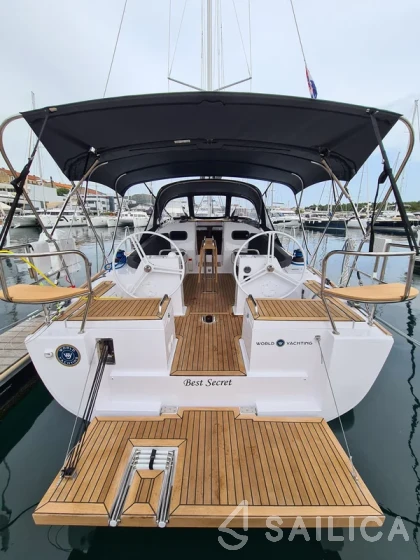 Elan Impression 40.1 - Yacht Charter Sailica