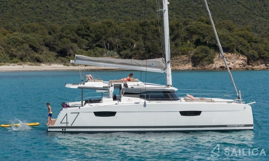 Saona 47 - Yacht Charter Sailica
