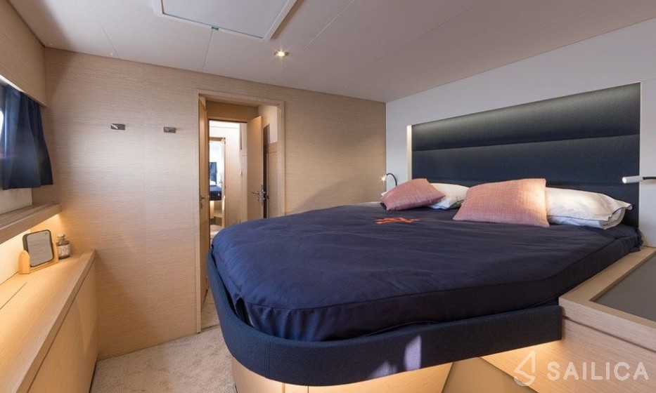 Saona 47 - Yacht Charter Sailica