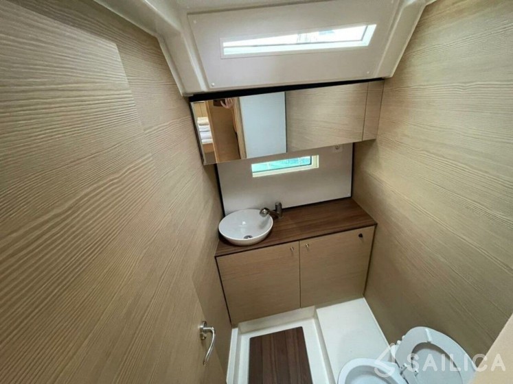 D&D Kufner 50 - Yacht Charter Sailica