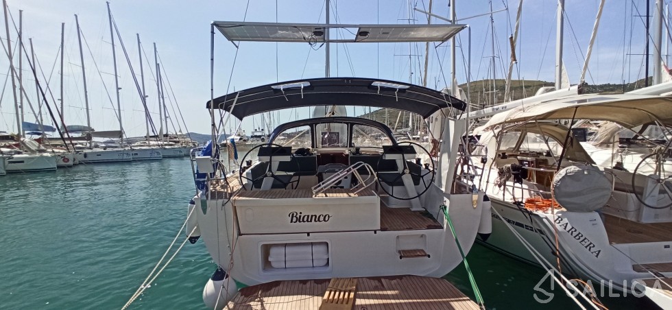 D&D Kufner 50 - Yacht Charter Sailica