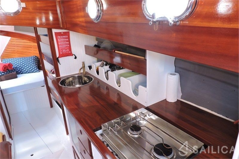 Pilot Cutter - Yacht Charter Sailica
