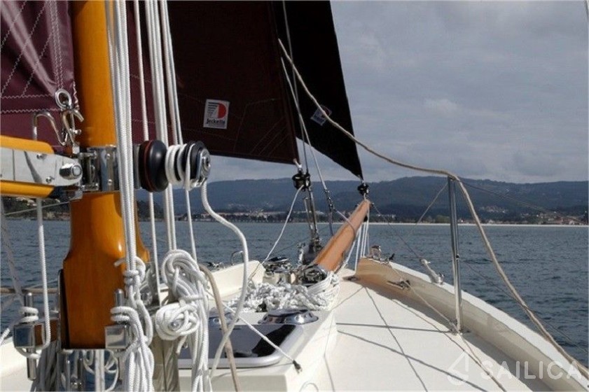 Pilot Cutter - Yacht Charter Sailica