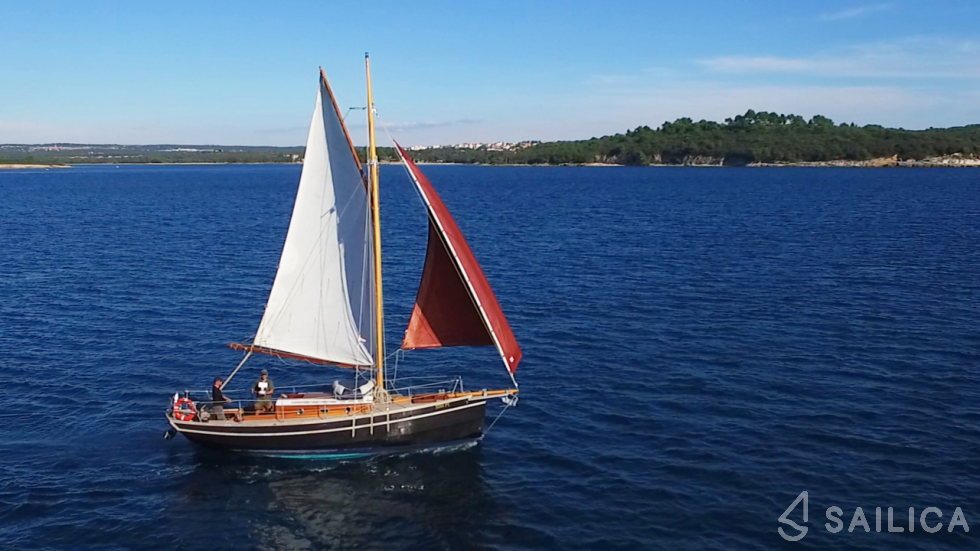 Pilot Cutter - Yacht Charter Sailica