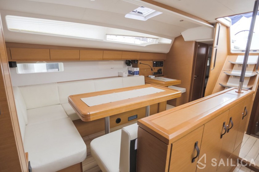 Jeanneau 54 - Yacht Charter Sailica