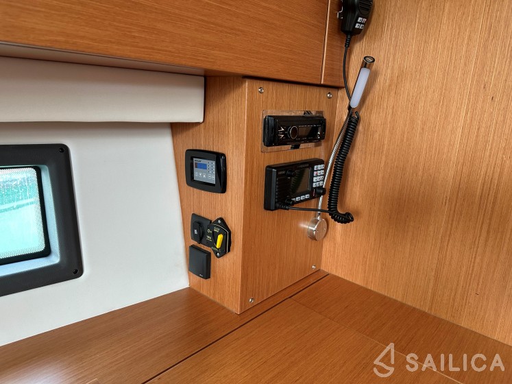Bavaria C42 - Yacht Charter Sailica
