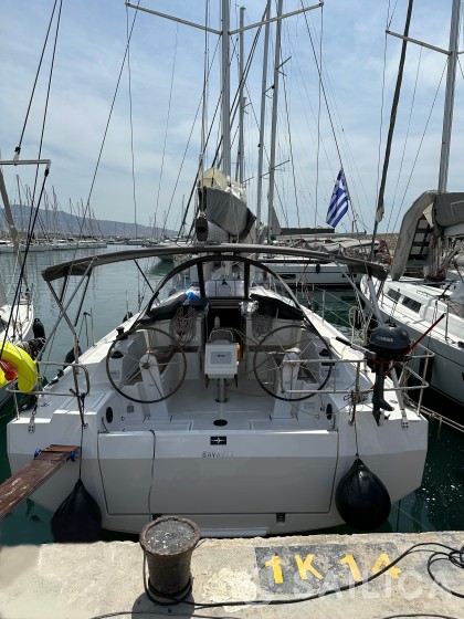 Bavaria C42 - Yacht Charter Sailica